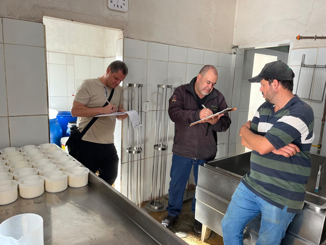 Prefeitura retoma Serviço de Inspeção Municipal dos laticínios de Santos Dumont